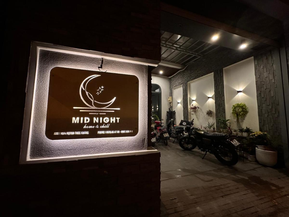 Hotel Mid Night Can Tho Esterno foto